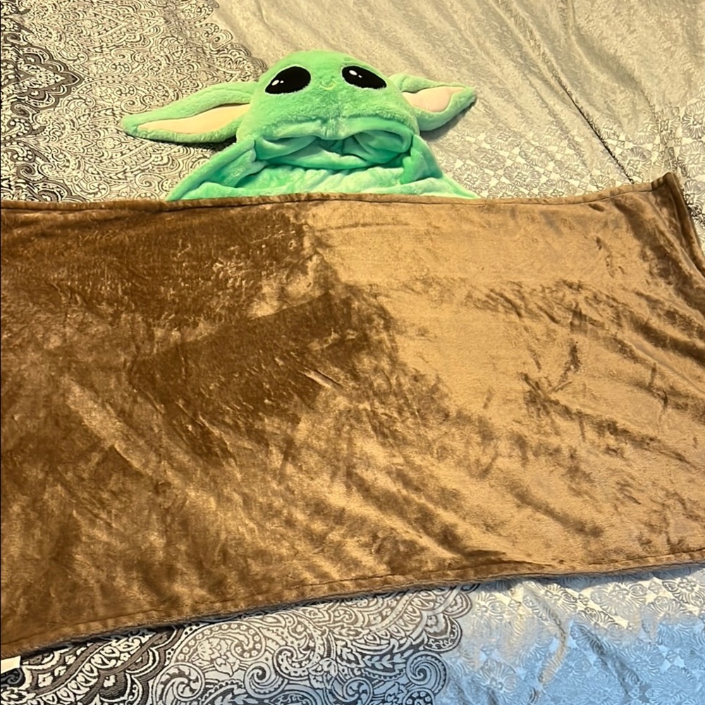 Star Wars Yoda Hooded Blanket